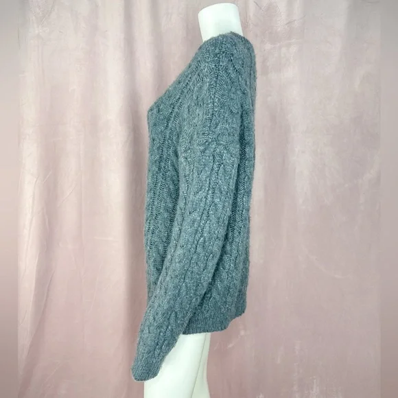 Daily Drills Womens Wool Blend Blue Cable Knit Sweater Size XS / Small Crew neck - Picture 2 of 7